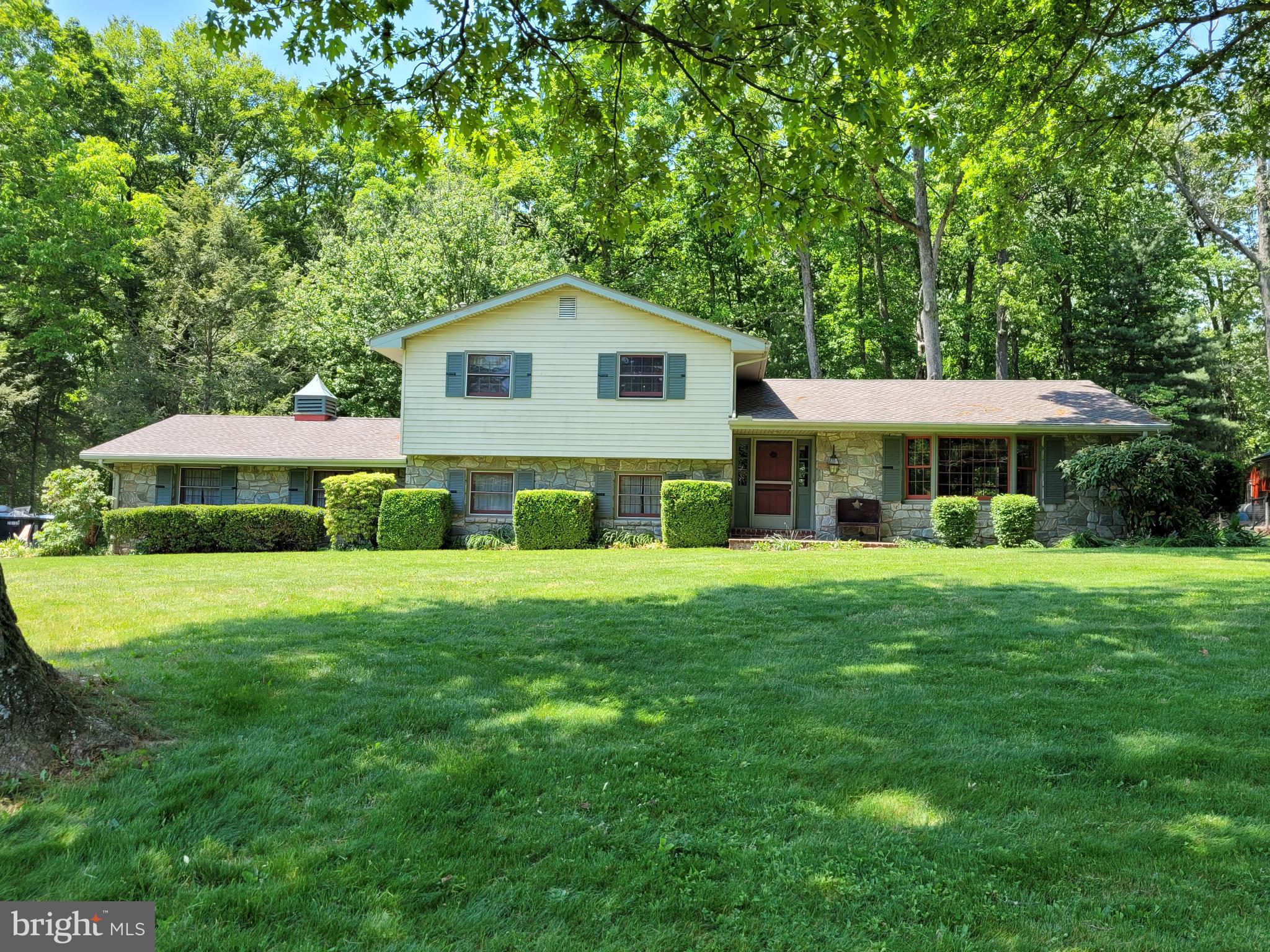 311 California Road Morgantown, PA 19543 - Photo 4 of 41 Gallery Image 4