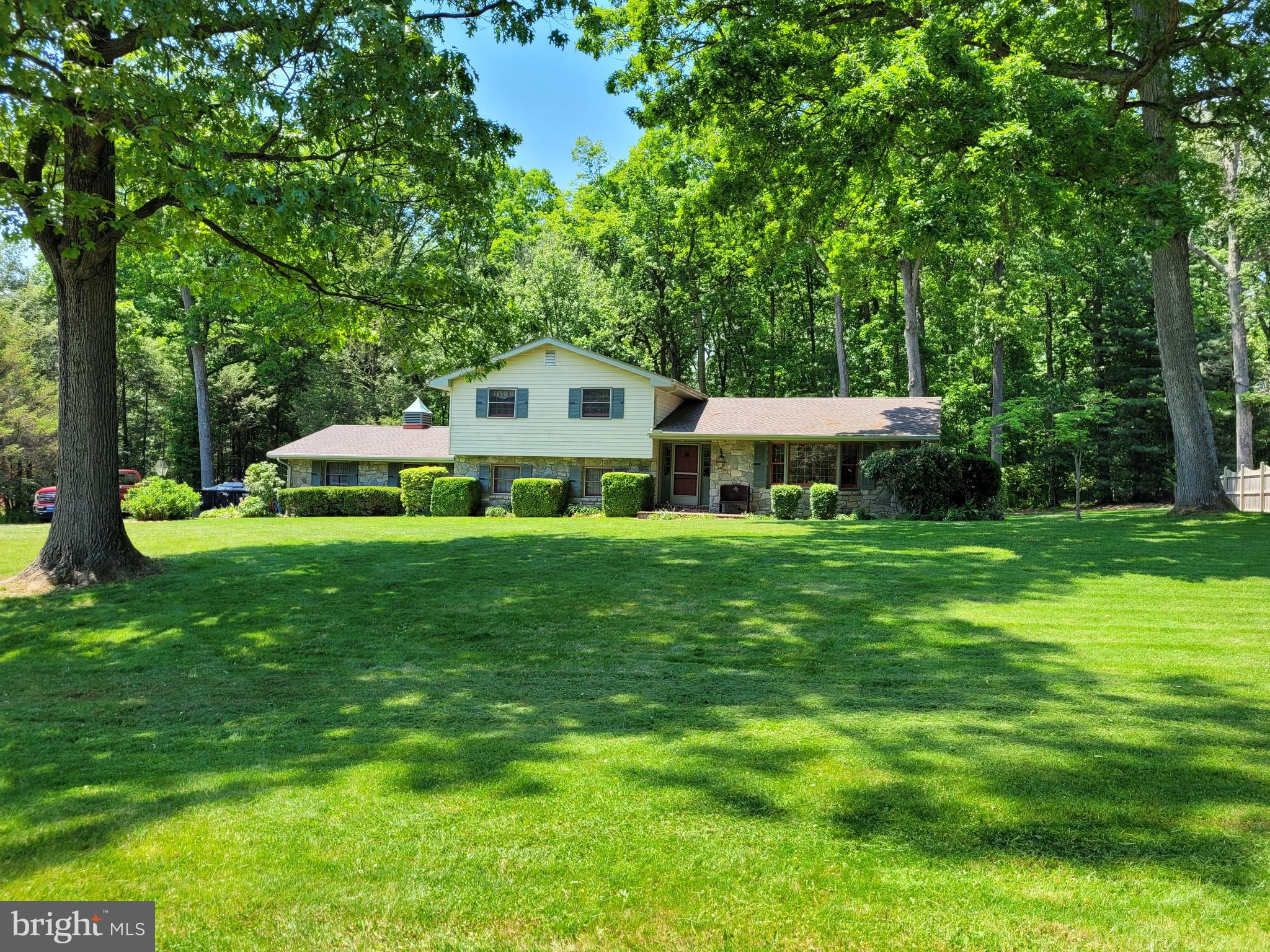 311 California Road Morgantown, PA 19543 - Photo 5 of 41 Gallery Image 5