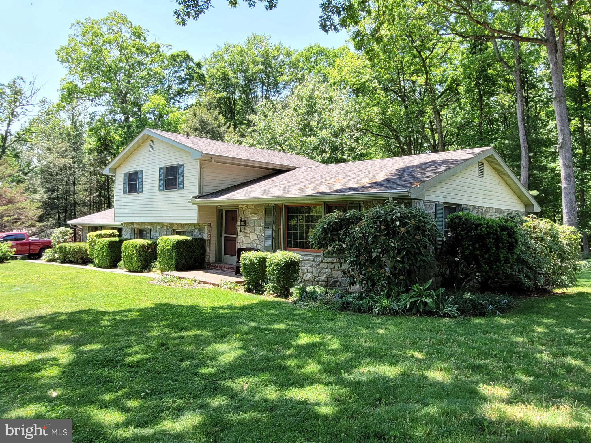311 California Road Morgantown, PA 19543 - Photo 8 of 41 Gallery Image 8