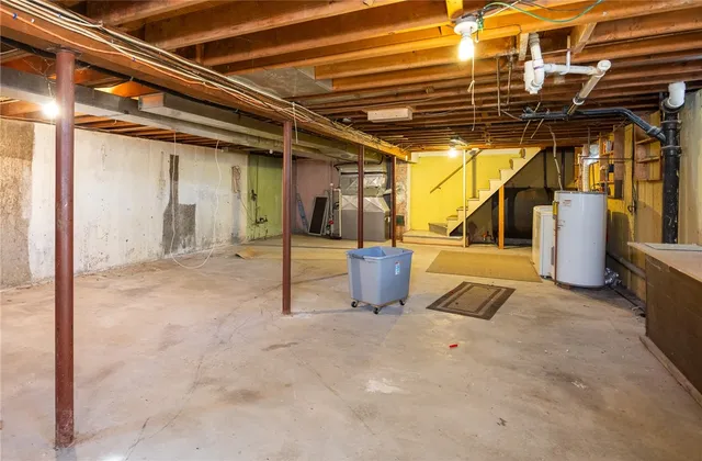 $439,000 | 11 Salem Drive, North Providence, RI 02904