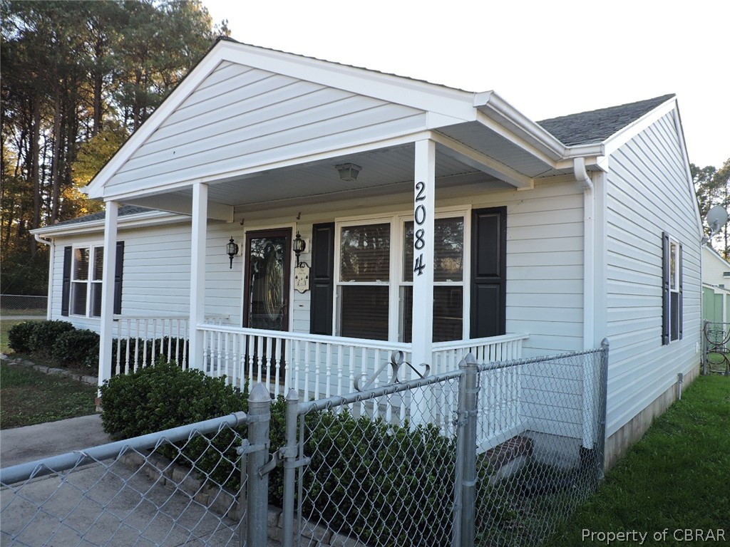 2084 Riley Lane Hayes, VA 23072 - Photo 11 of 13 Gallery Image 11
