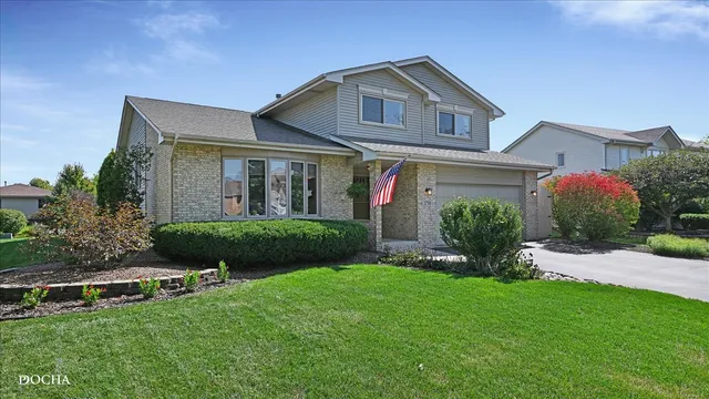 $490,000 | 2758 Bluestone Bay Drive, New Lenox, IL 60451