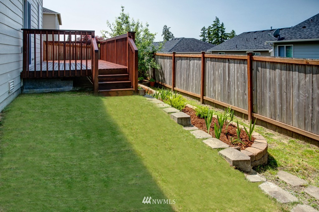 575 Graham Avenue Northeast Renton, WA 98059 - Photo 11 of 23