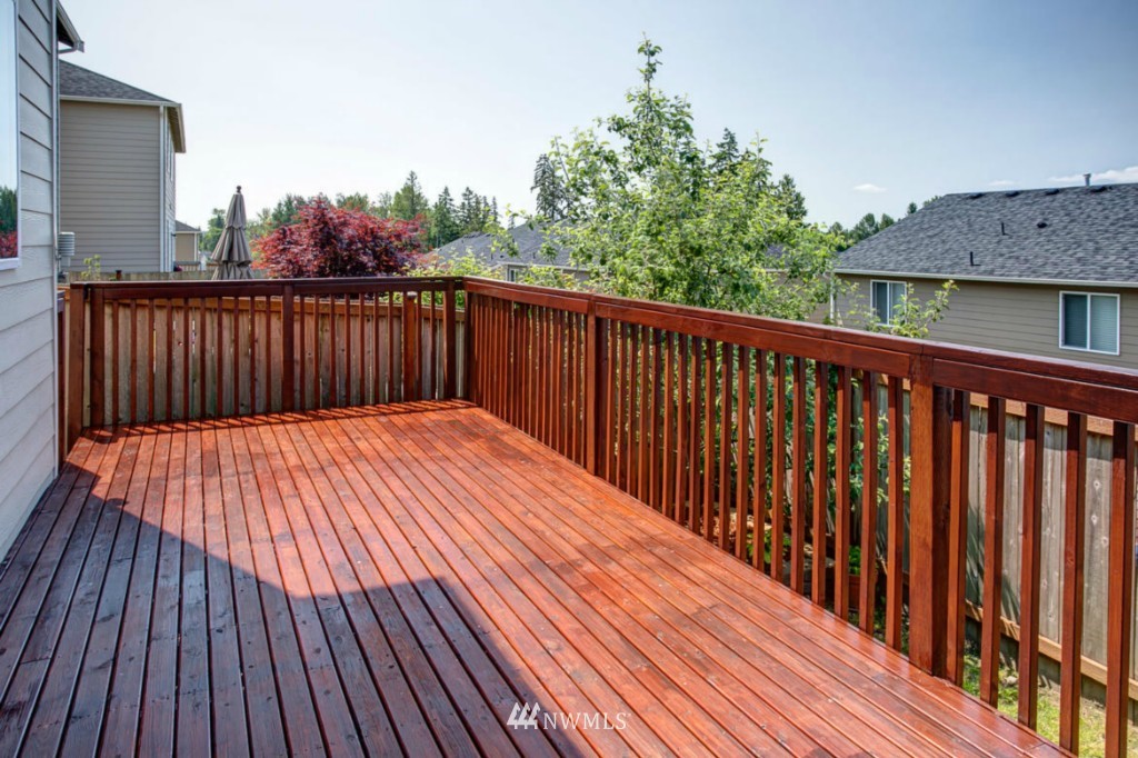 575 Graham Avenue Northeast Renton, WA 98059 - Photo 10 of 23