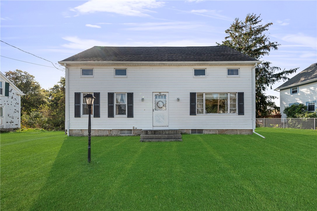 1203 State Road Westport, MA 02790 - Photo 2 of 32