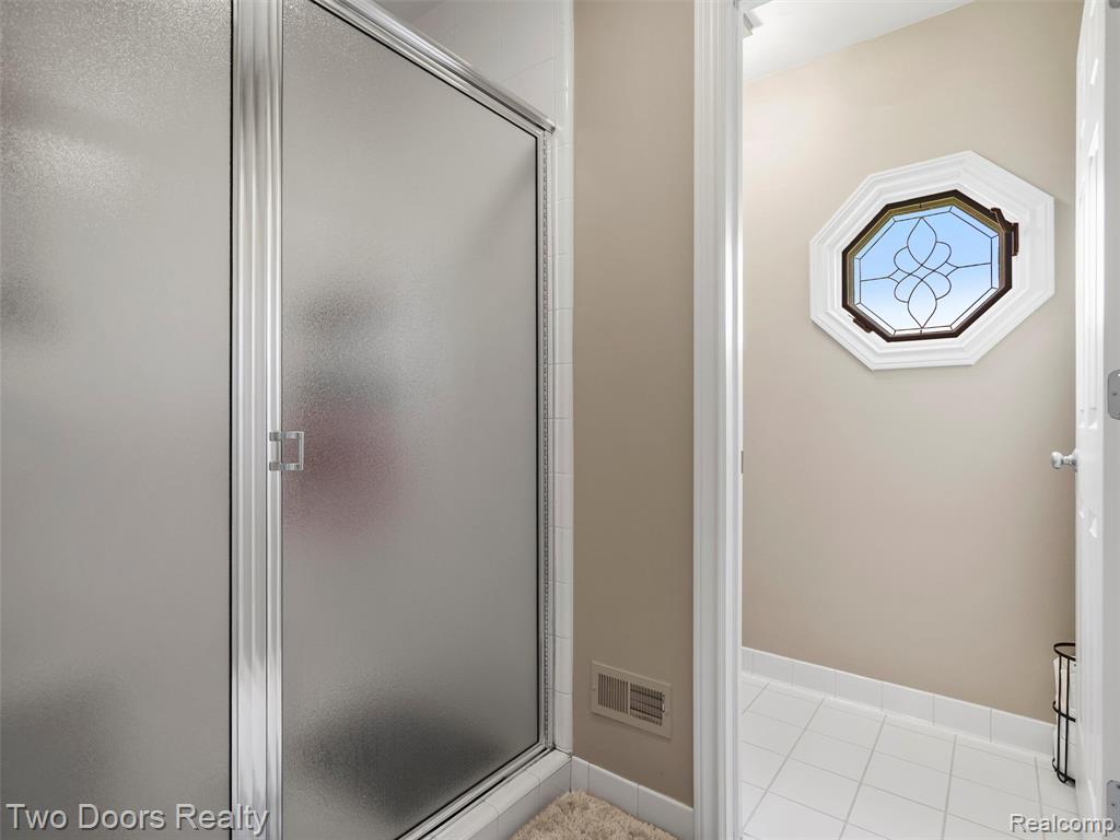 2239 Crystal Drive Rochester Hills, MI 48309 - Photo 29 of 42