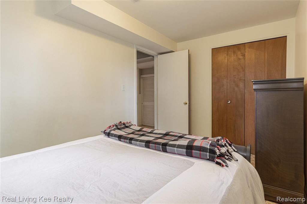 1088 North Adams Road Rochester Hills, MI 48306 - Photo 45 of 49