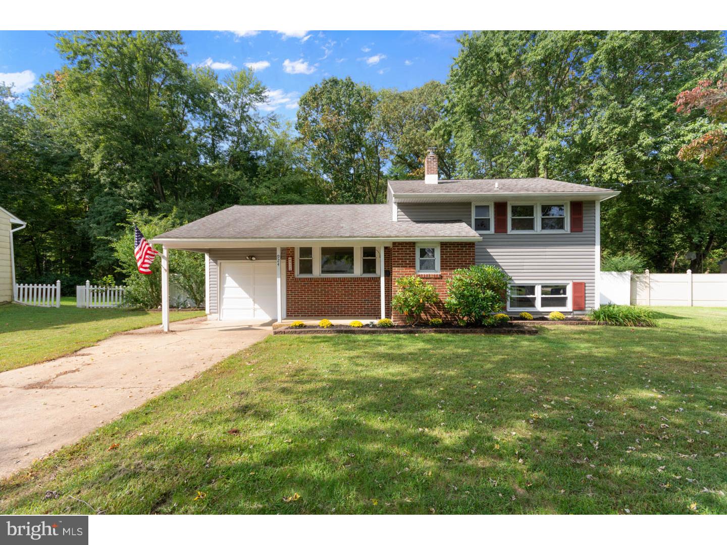 924 Bentley Road Lindenwold, NJ 08021 - Photo 1 of 19