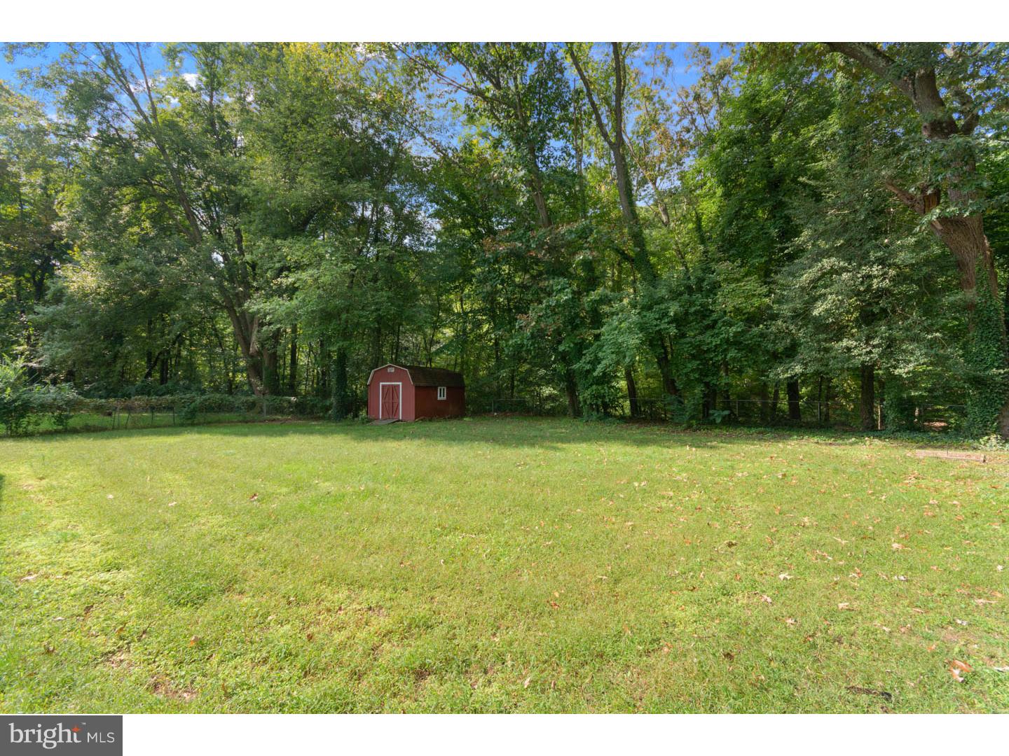 924 Bentley Road Lindenwold, NJ 08021 - Photo 18 of 19