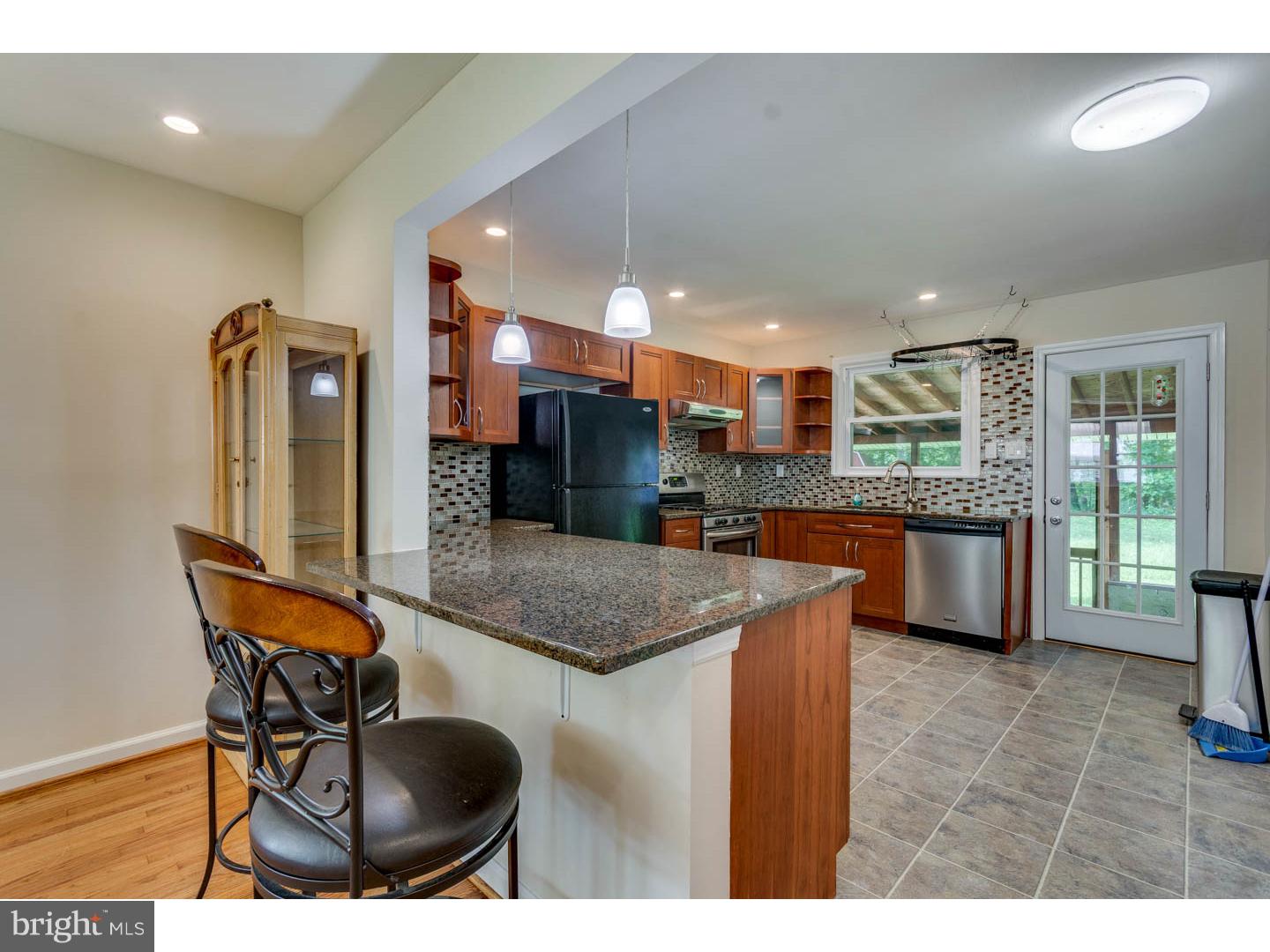 924 Bentley Road Lindenwold, NJ 08021 - Photo 5 of 19