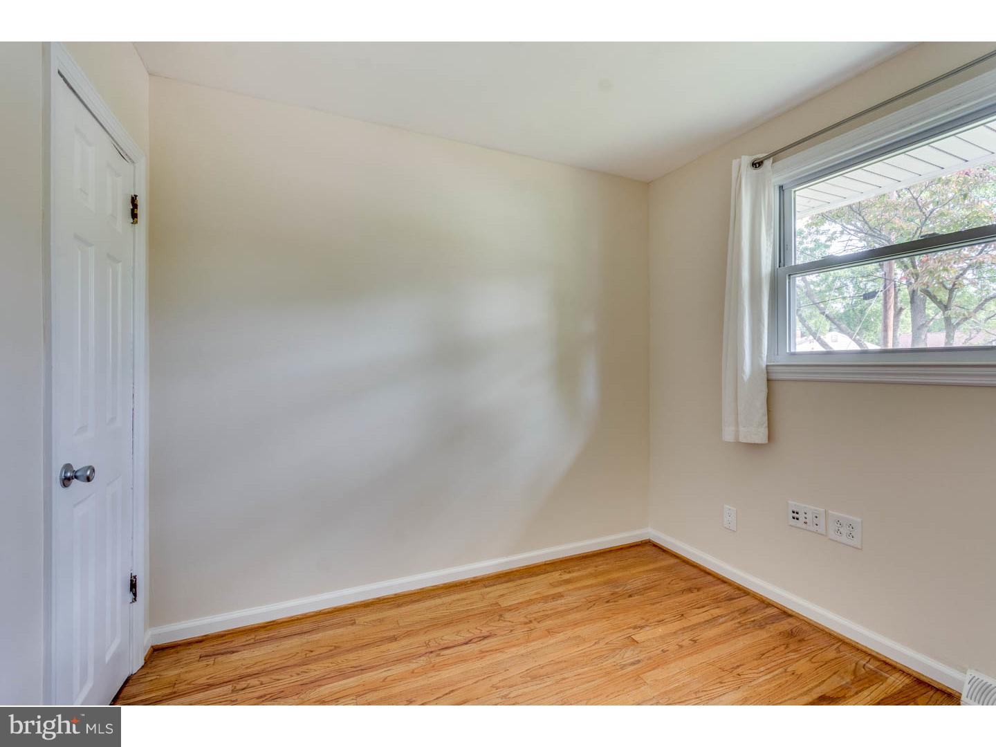 924 Bentley Road Lindenwold, NJ 08021 - Photo 8 of 19