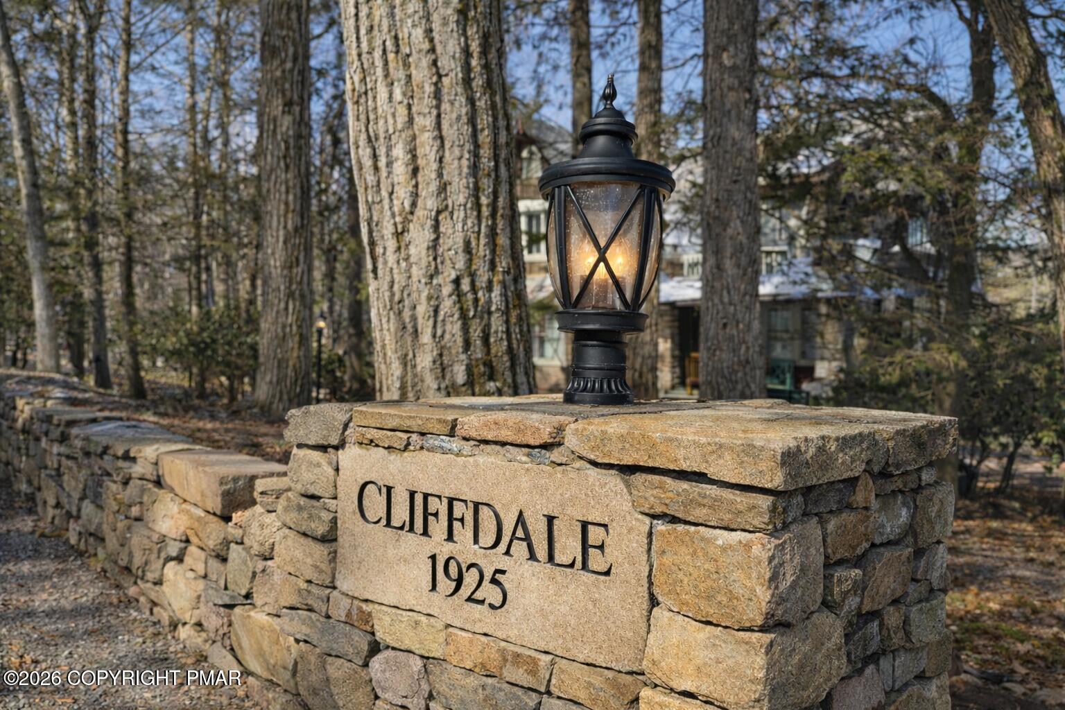 204 Lake Road Swiftwater, PA 18370 - Photo 2 of 76 Cliffdale