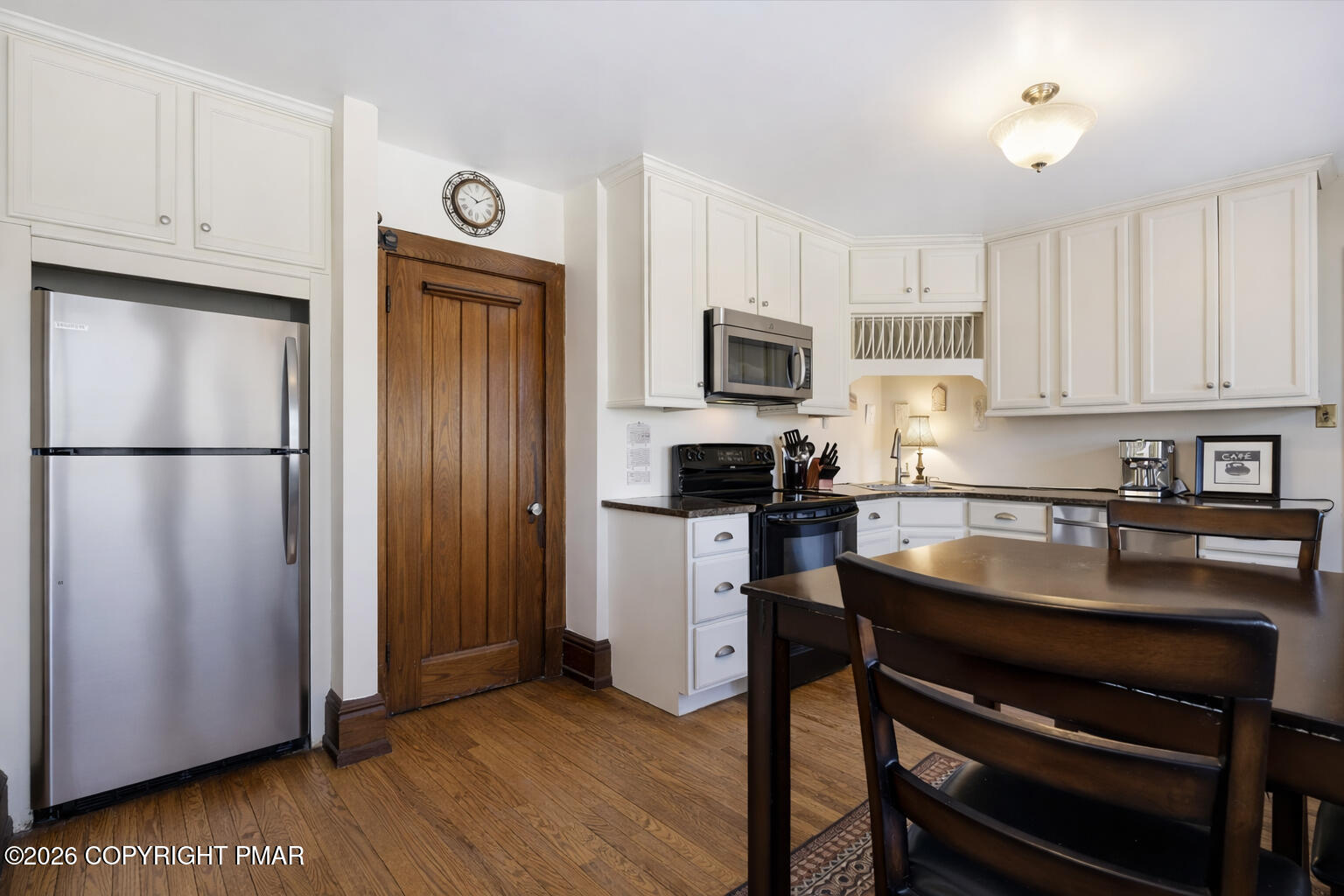 204 Lake Road Swiftwater, PA 18370 - Photo 25 of 76 Kitchen