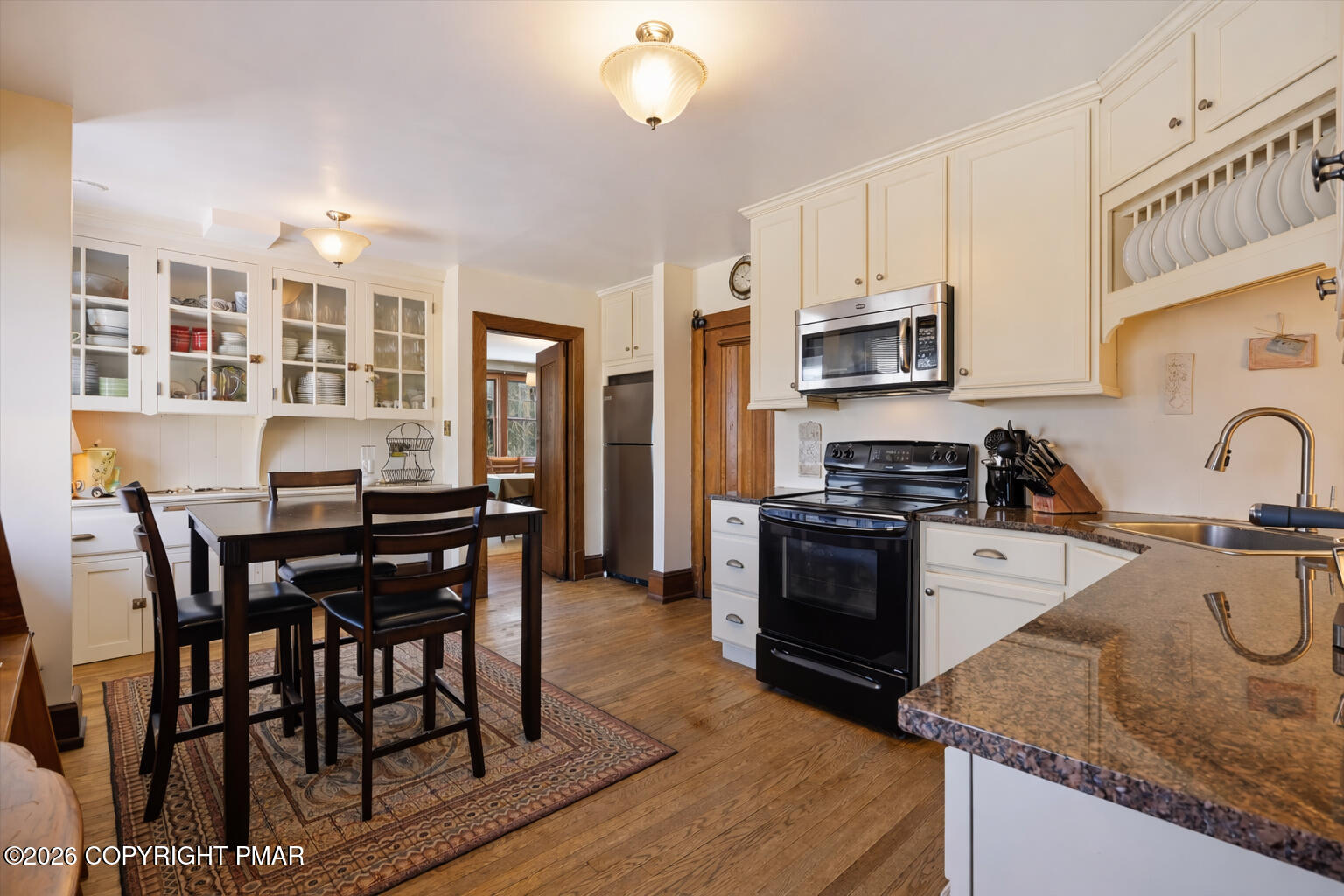 204 Lake Road Swiftwater, PA 18370 - Photo 29 of 76 Kitchen