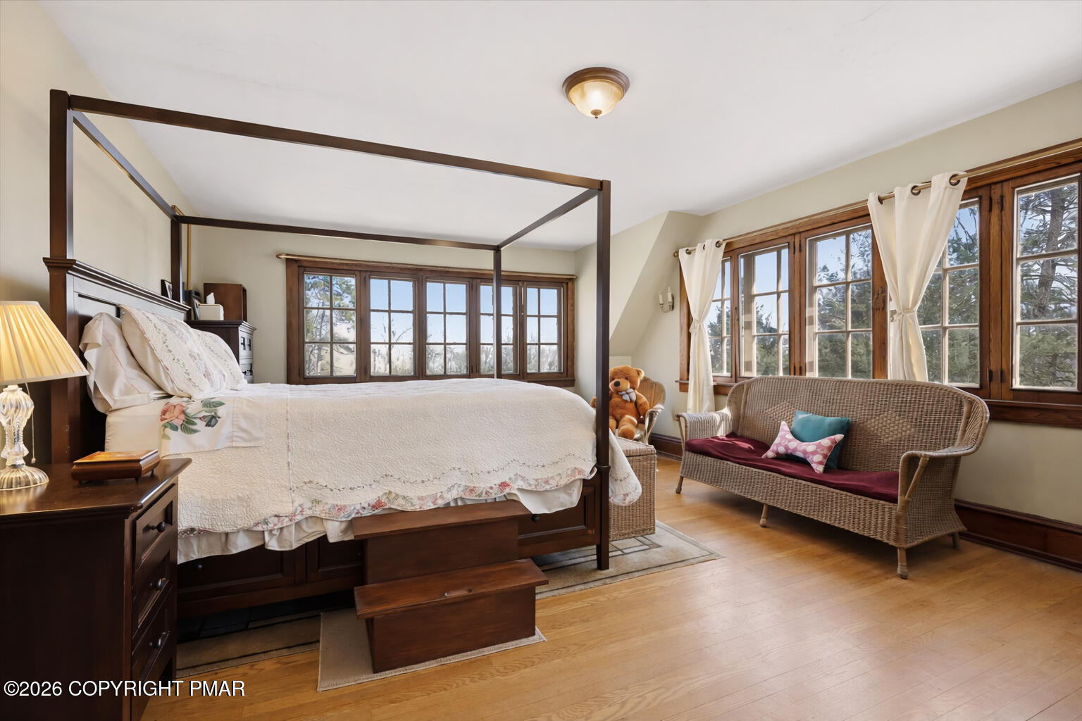 204 Lake Road Swiftwater, PA 18370 - Photo 34 of 76 Primary Bedroom