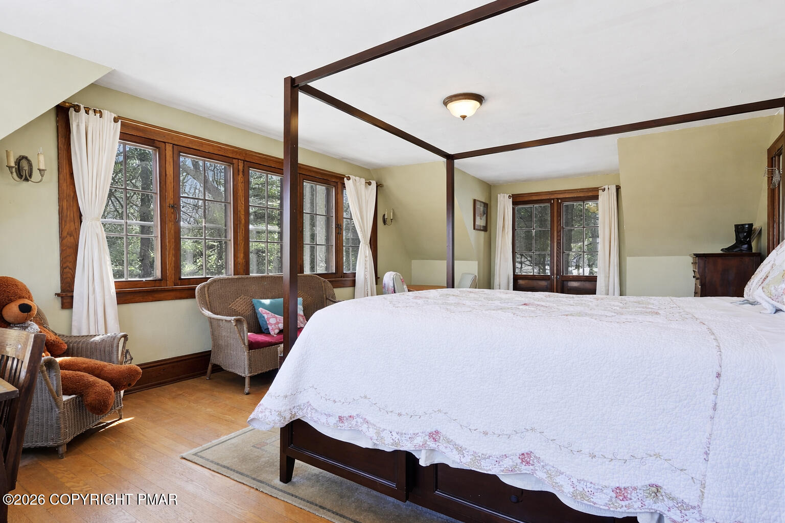 204 Lake Road Swiftwater, PA 18370 - Photo 38 of 76 Primary Bedroom Lake Road (5)