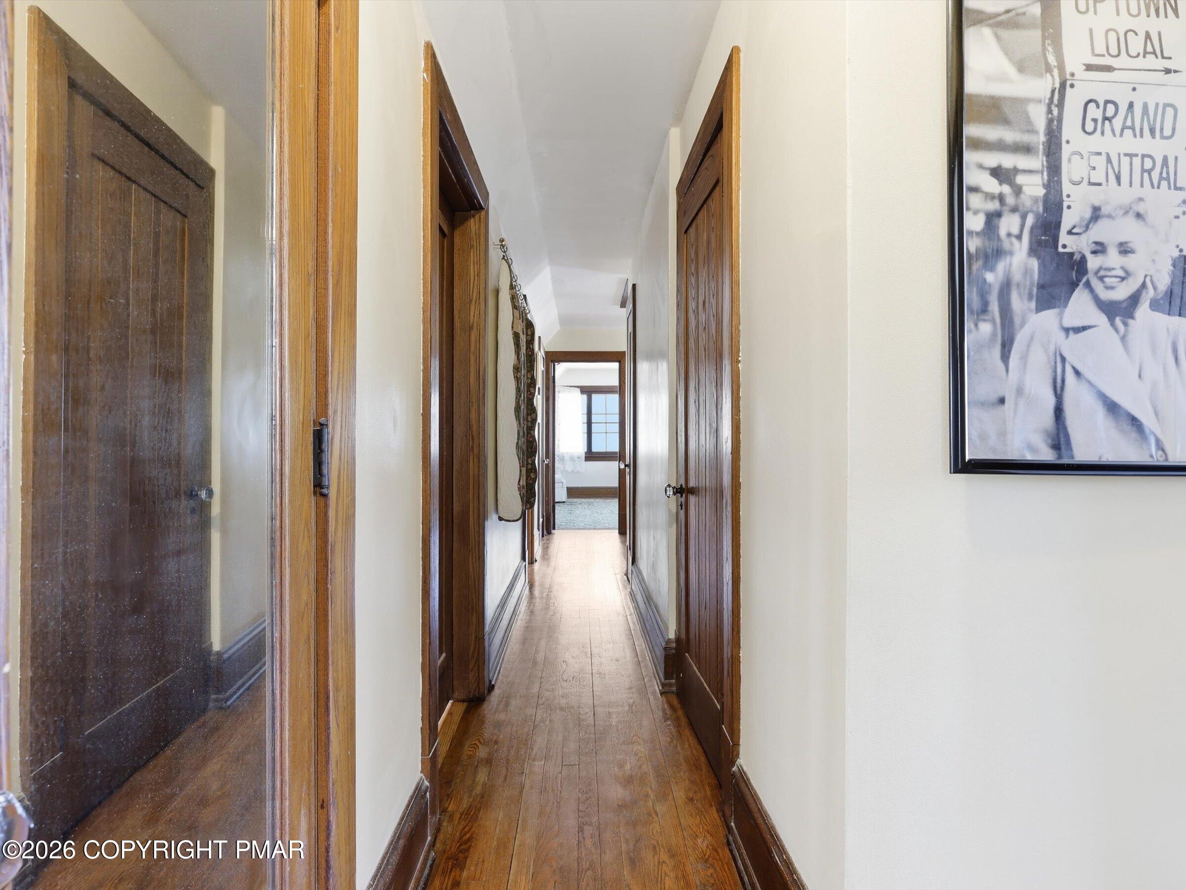 204 Lake Road Swiftwater, PA 18370 - Photo 39 of 76 Hallway (1)