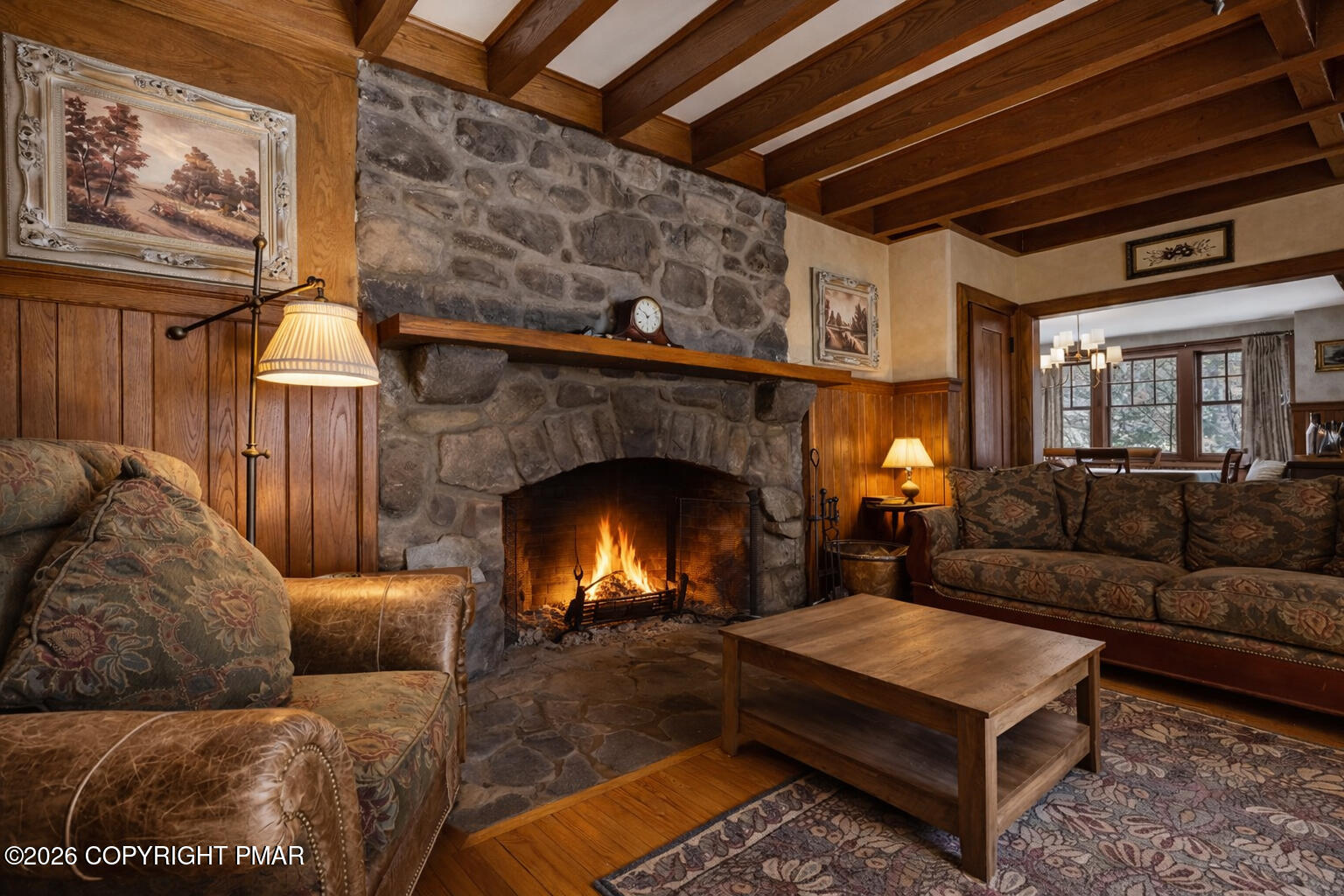 204 Lake Road Swiftwater, PA 18370 - Photo 4 of 76 Living Room Cliffdale (3)