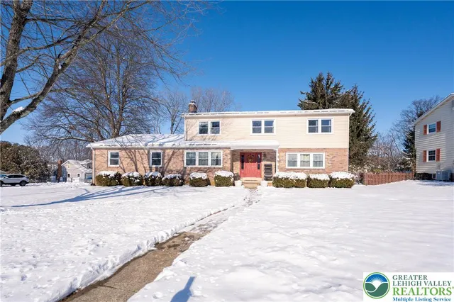 $459,000 | 955 Little Lehigh Drive, Emmaus, PA 18049
