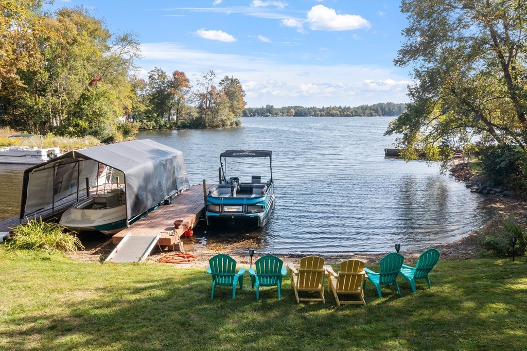 878 Flat Hill Road Lunenburg, MA 01462 - Photo 1 of 17