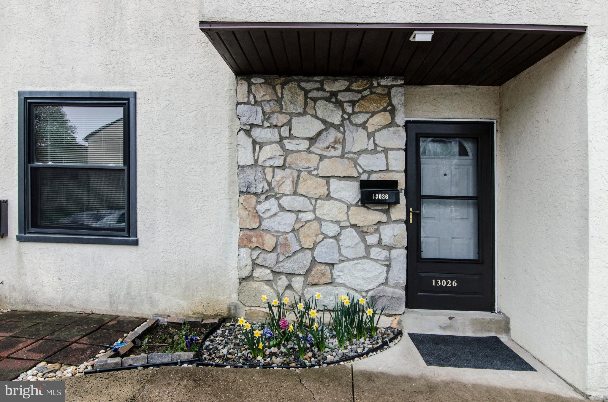 13026 Townsend Road, Unit B6 Philadelphia, PA 19154 - Photo 2 of 32