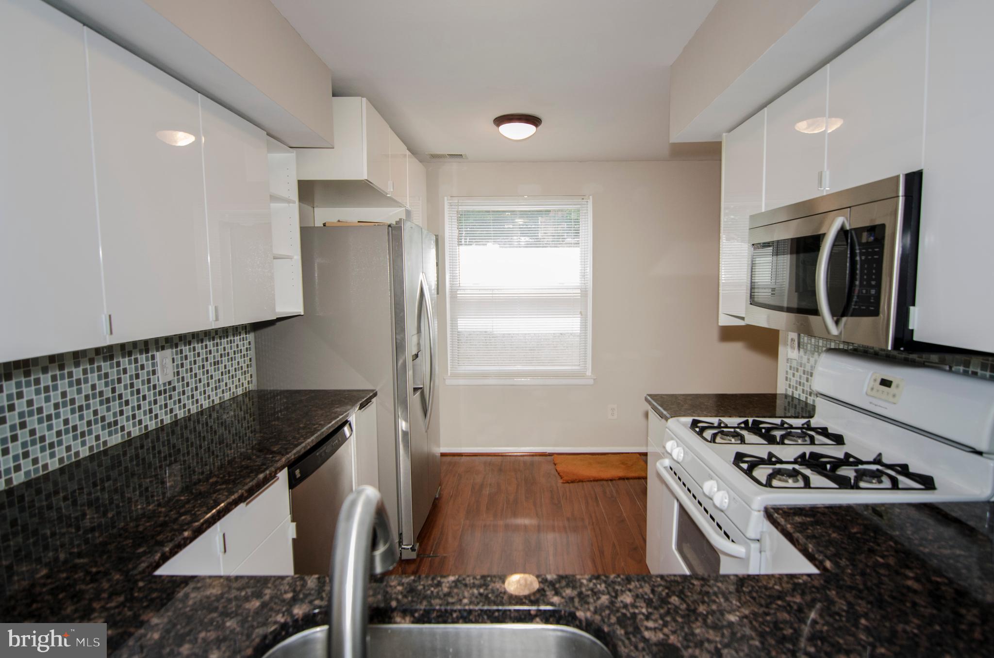 13026 Townsend Road, Unit B6 Philadelphia, PA 19154 - Photo 7 of 32