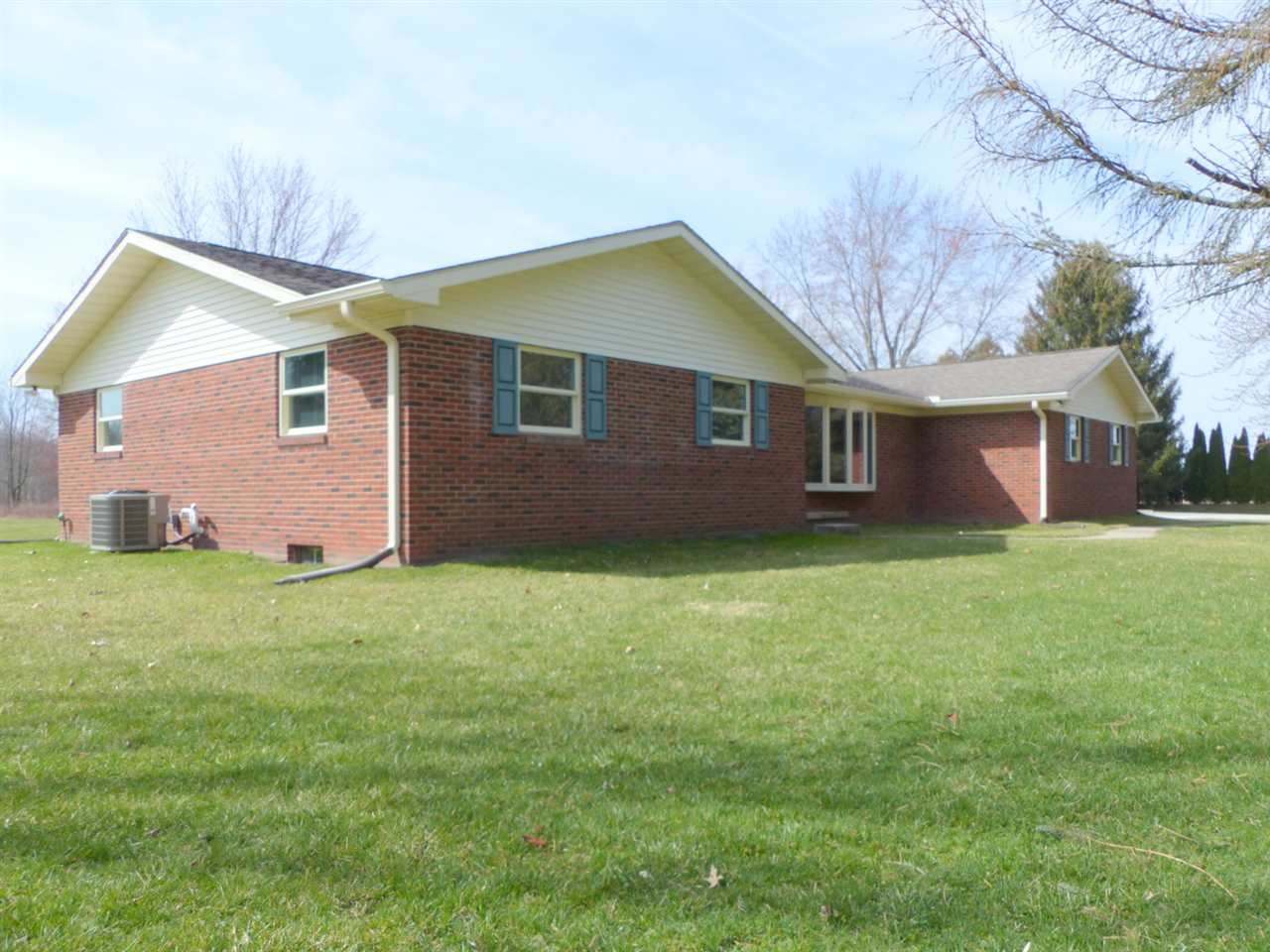 24320 Riley Road North Liberty, IN 46554 - Photo 1 of 36