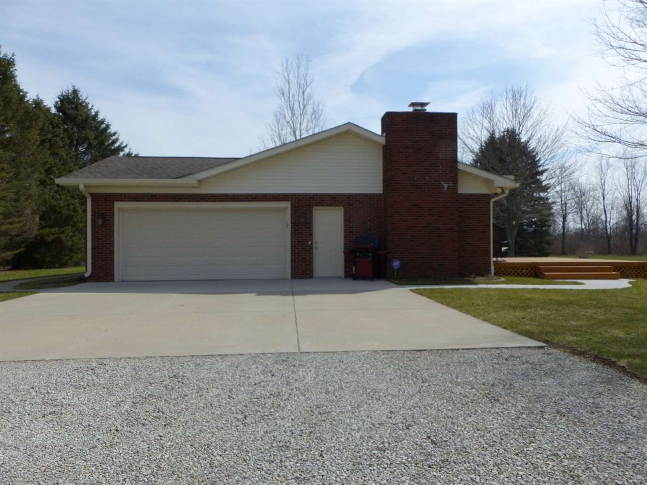 24320 Riley Road North Liberty, IN 46554 - Photo 7 of 36