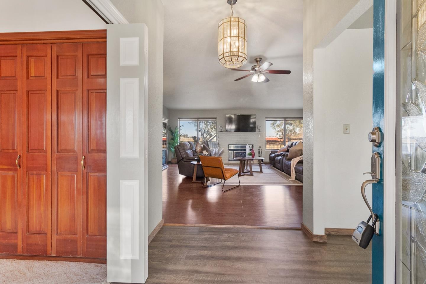 16333 Bethany Road Tracy, CA 95304 - Photo 7 of 44 Gallery Image 7