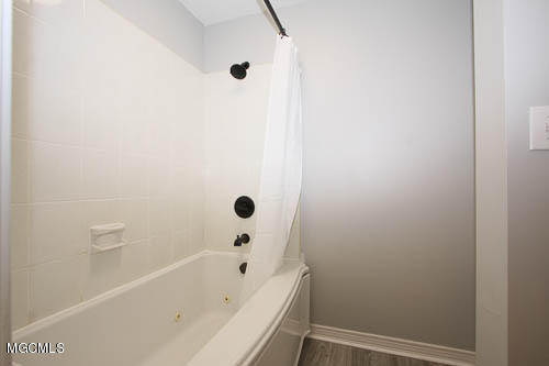 7600 Tapp Road Ocean Springs, MS 39564 - Photo 36 of 47 Master Bath