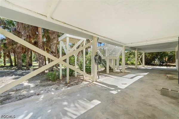 a view of entryway