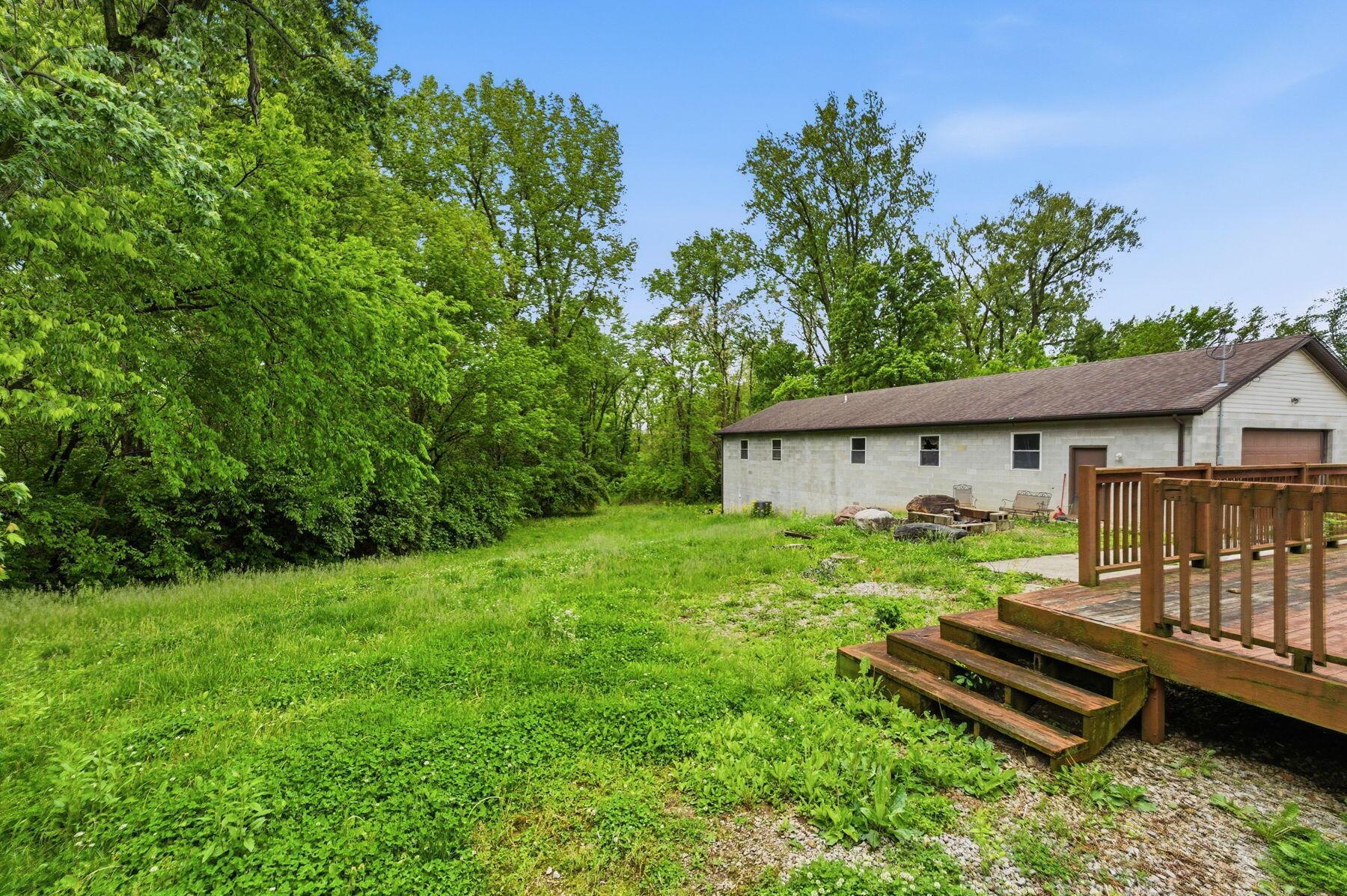 1691 Dyer Road Grove City, OH 43123 - Photo 7 of 108 rear yard