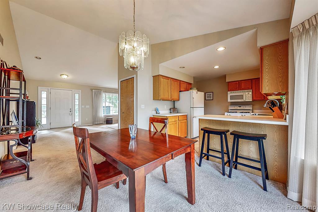 3615 Moberly Road Commerce Township, MI 48382 - Photo 15 of 28