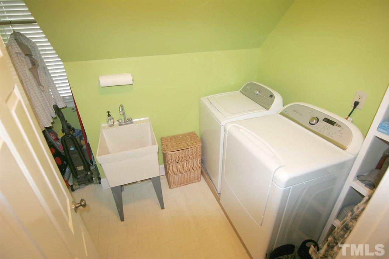 7903 Laurel Mountain Road Raleigh, NC 27613 - Photo 24 of 25 Laundry Room to Die For!!! Plenty of Room + Stationary Sink.