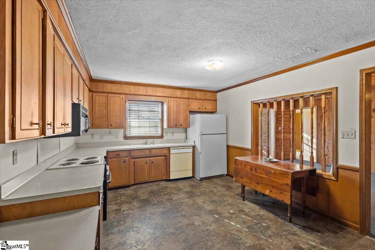 130 Brookfield Road Roebuck, SC 29376 - Photo 5 of 20 Gallery Image 5
