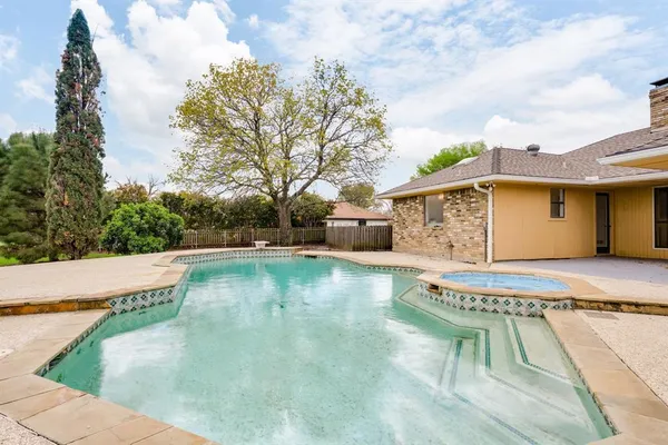 $575,000 | 6408 Hilltop Trail, Sachse, TX 75048