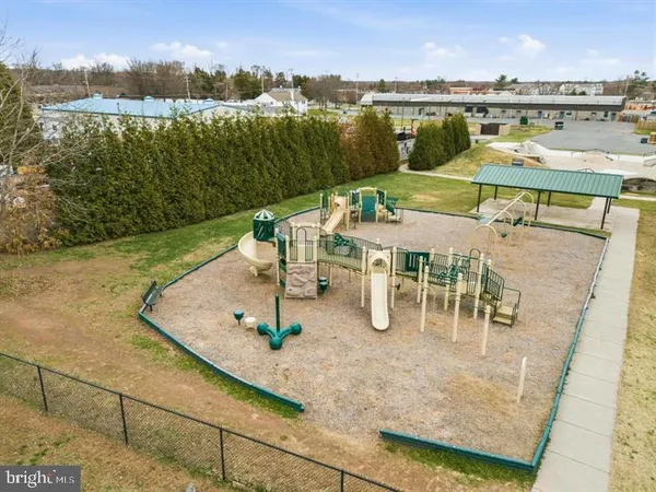 $2,550 | 19728 Wootton Avenue, Poolesville, MD 20837