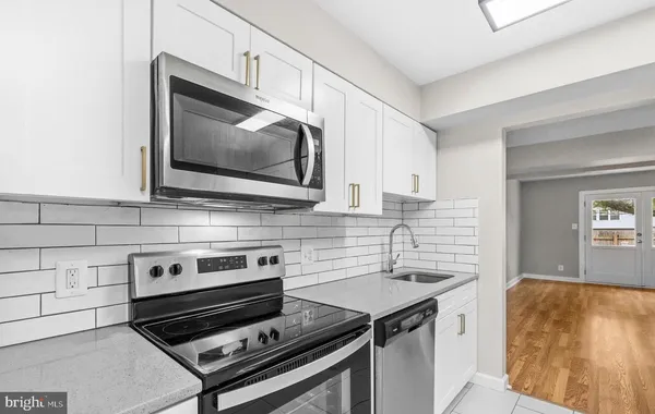 $2,550 | 19728 Wootton Avenue, Poolesville, MD 20837