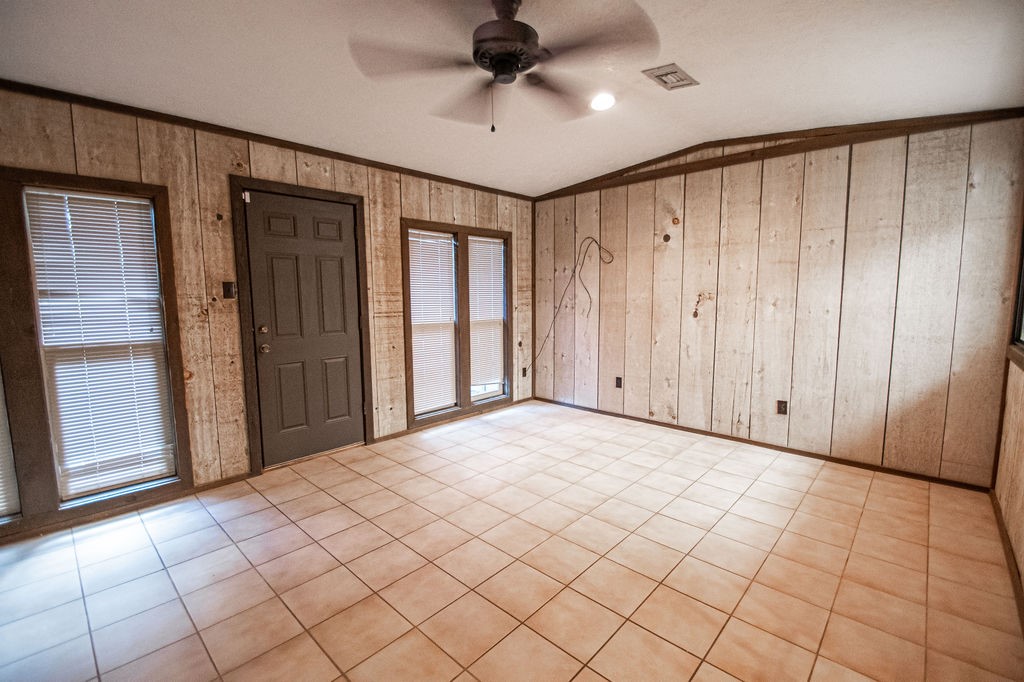 6235 Navajo Trail Beaumont, TX 77708 - Photo 16 of 31 Sunroom, office, extra room