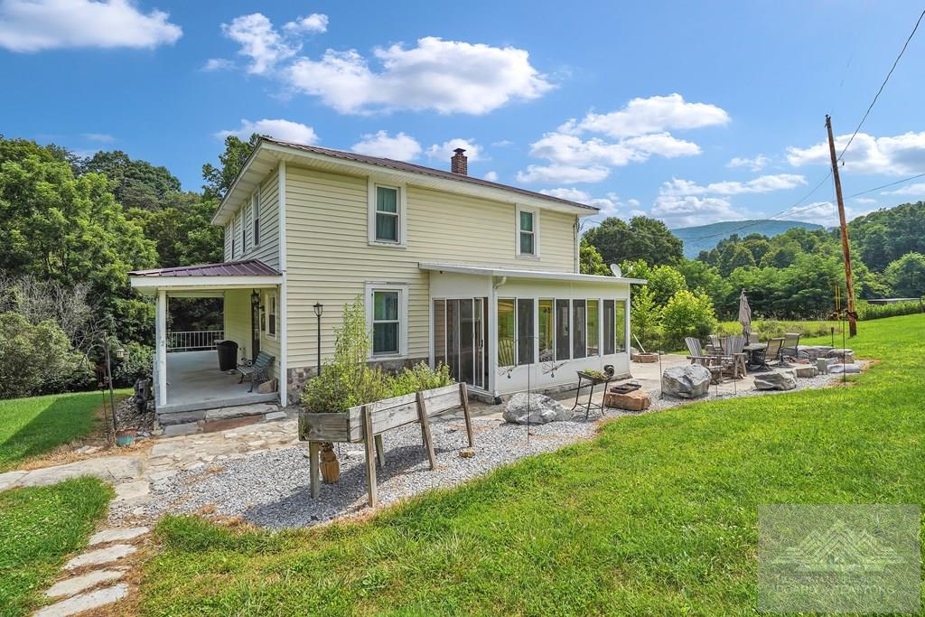 250 Robertson Mountain Road Narrows, VA 24124 - Photo 26 of 40 Gallery Image 26