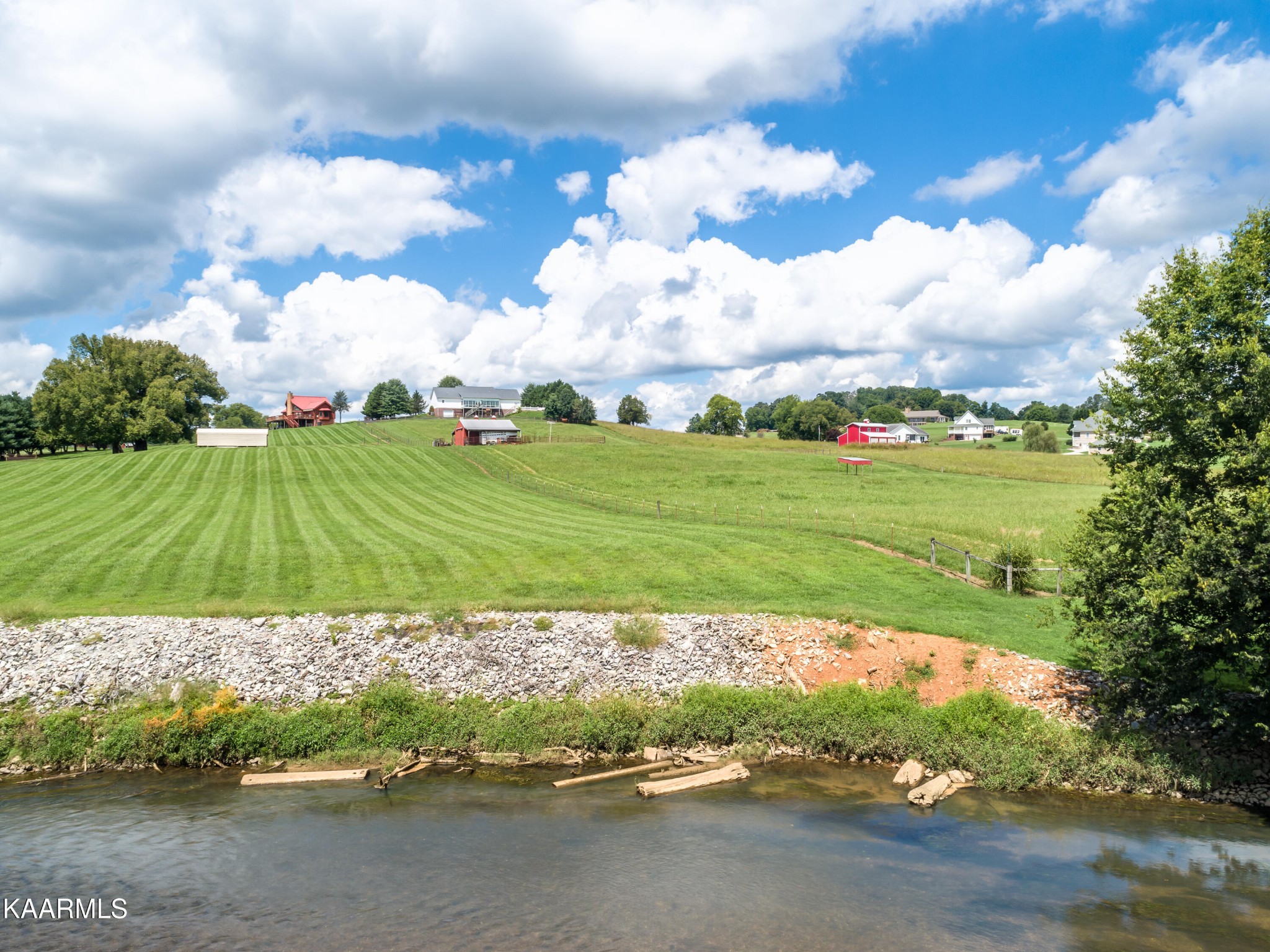 867 Cliff Top Road Blaine, TN 37709 - Photo 43 of 52 Gallery Image 43