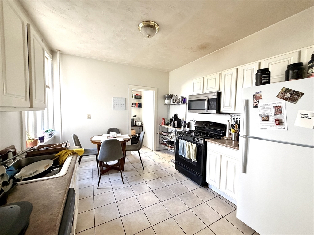 7 Devotion Street, Unit 1 Brookline, MA 02446 - Photo 7 of 14