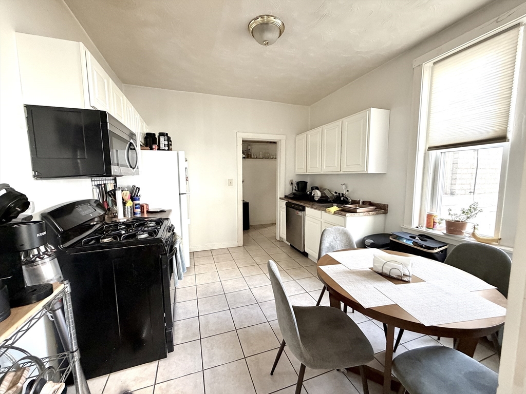 7 Devotion Street, Unit 1 Brookline, MA 02446 - Photo 8 of 14