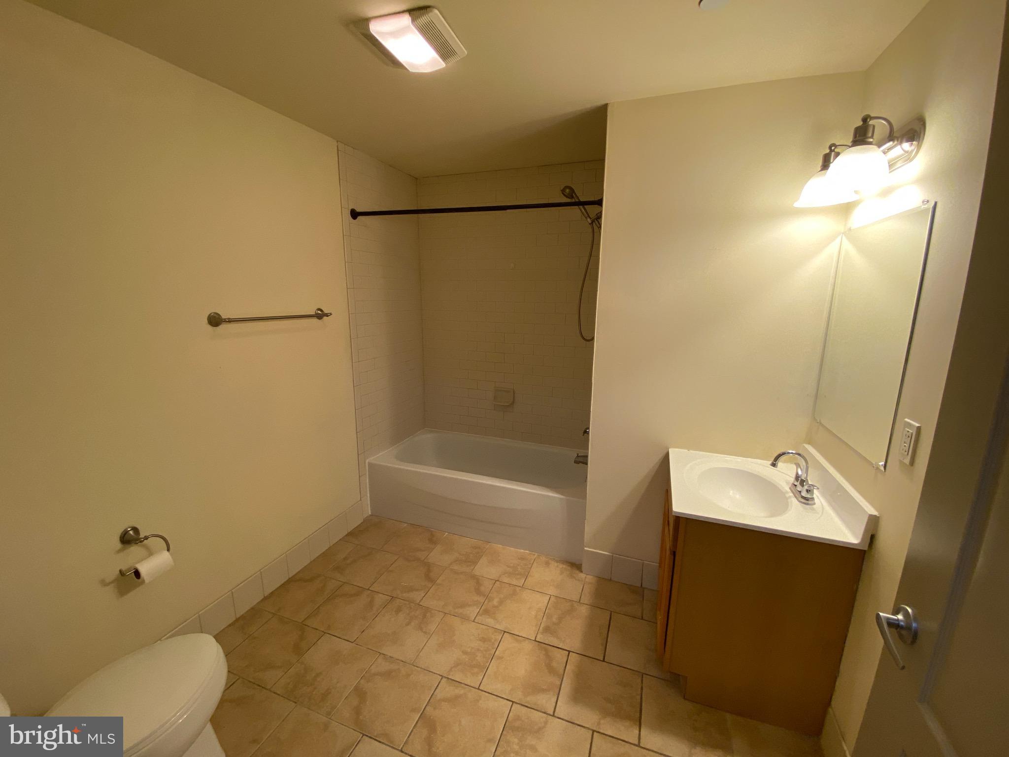 511 North Broad Street, Unit 204 Philadelphia, PA 19123 - Photo 12 of 16