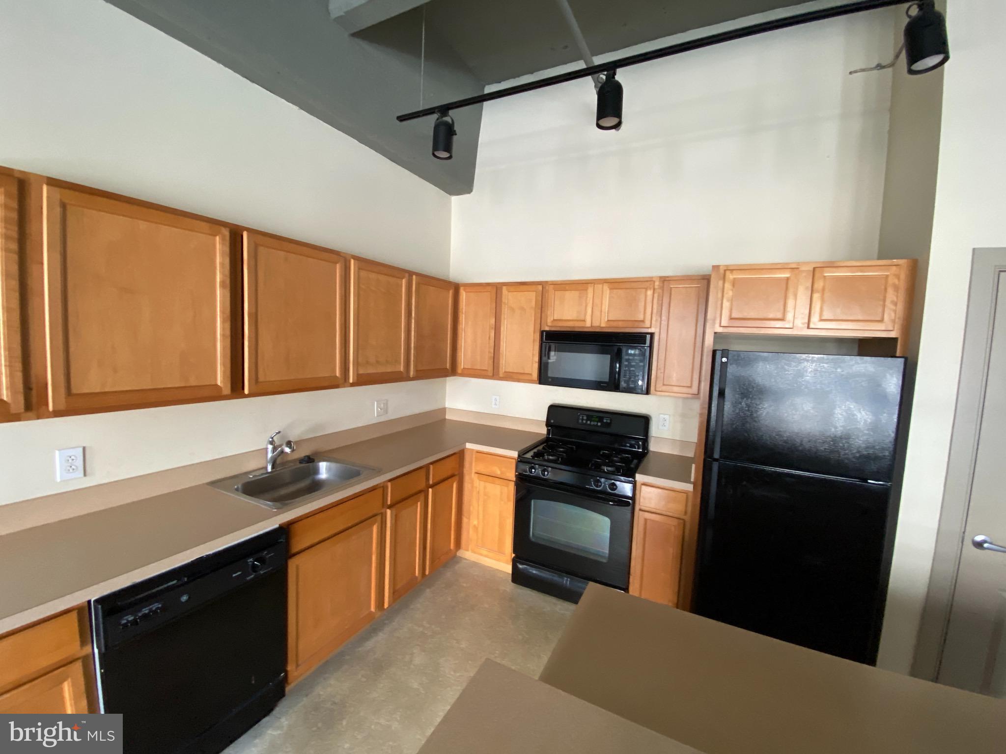 511 North Broad Street, Unit 204 Philadelphia, PA 19123 - Photo 8 of 16