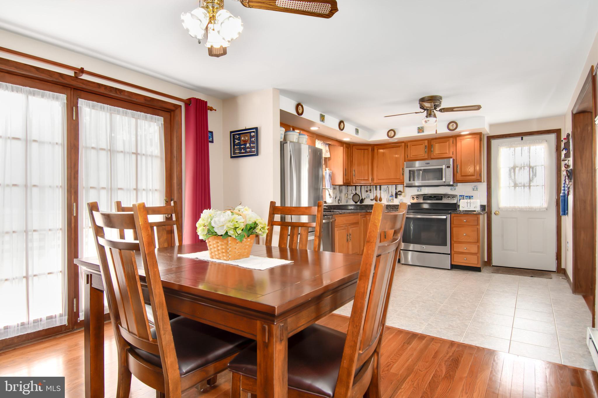 23015 Bay Shore Road Chestertown, MD 21620 - Photo 4 of 35 Stainless steel appliances
