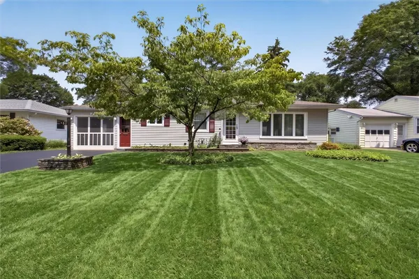$199,900 | 191 Spruce Lane, Irondequoit, NY 14622