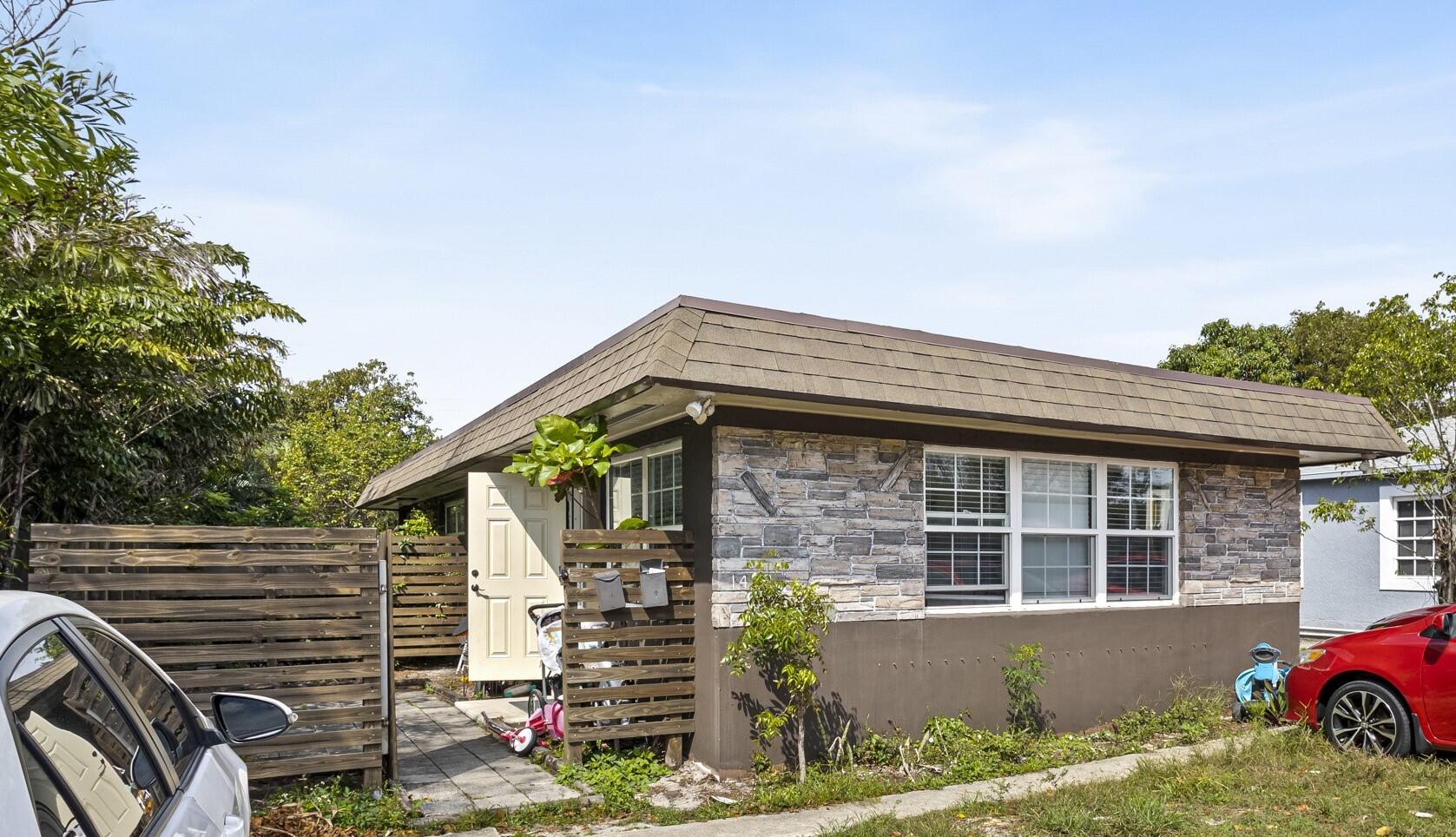 1429 North Andrews Ave  