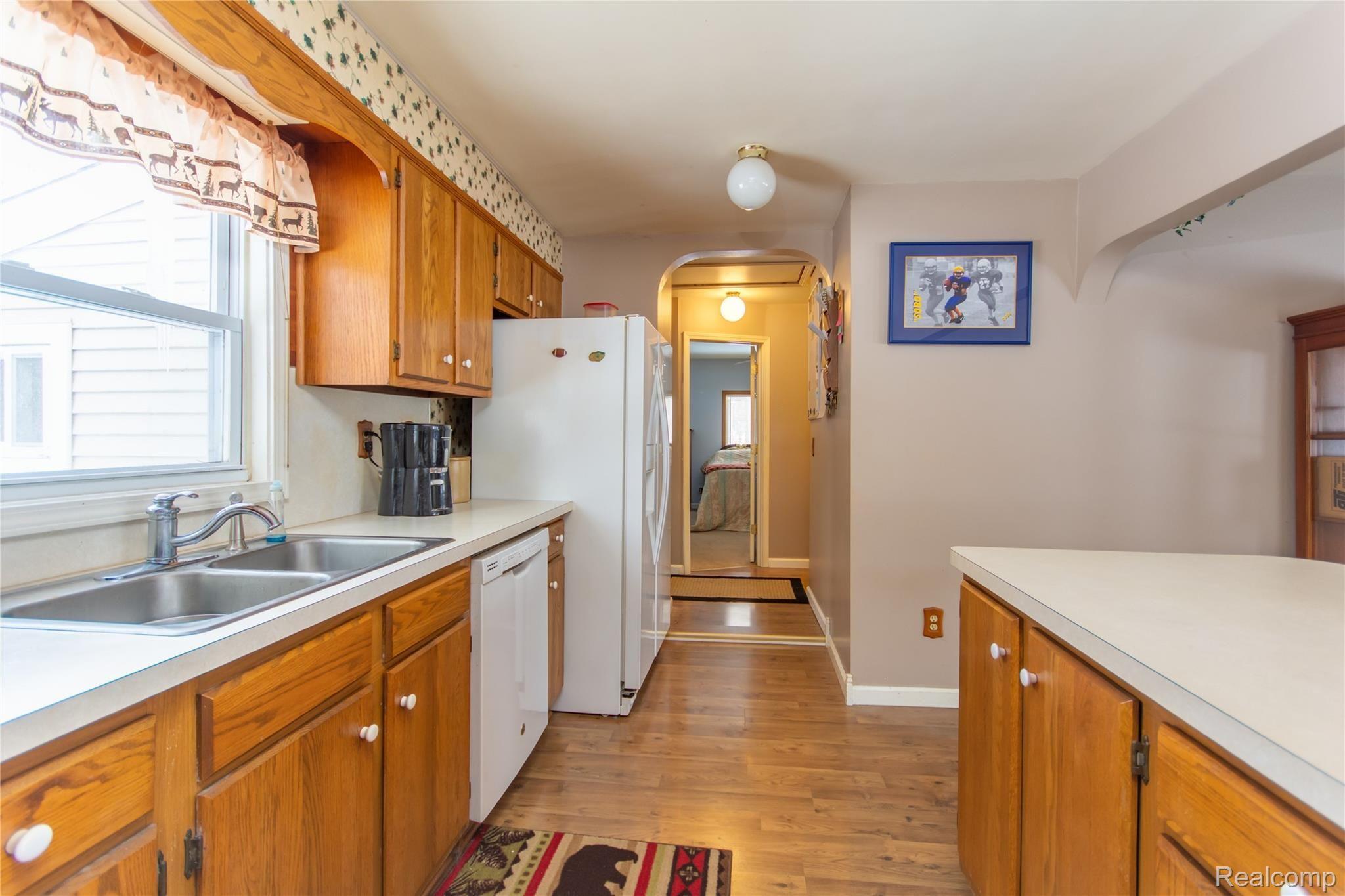 4526 West Allen Road Howell, MI 48855 - Photo 8 of 29 DSC_2736enf.jpg