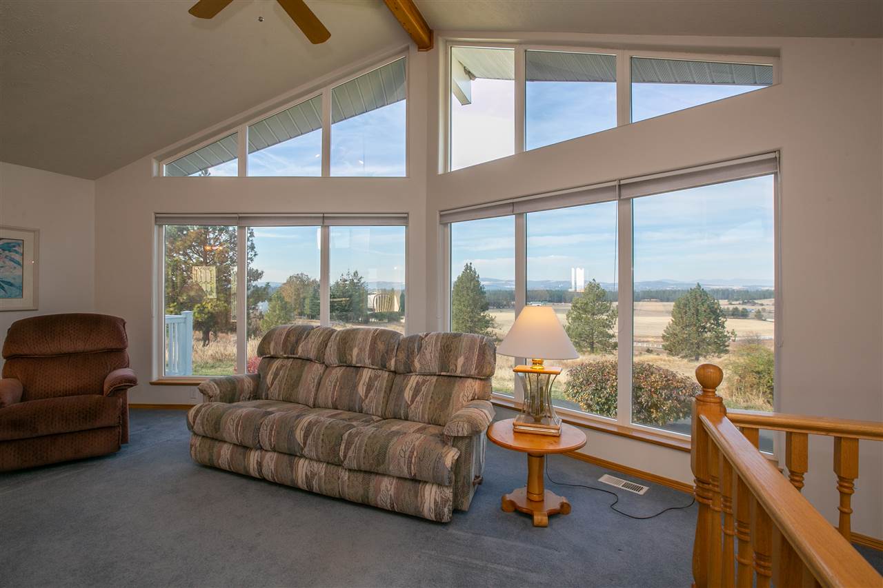 16306 North Greenbluff Road Colbert, WA 99005 - Photo 4 of 20